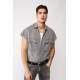 Solid-colour vest with frayed sleeve trims